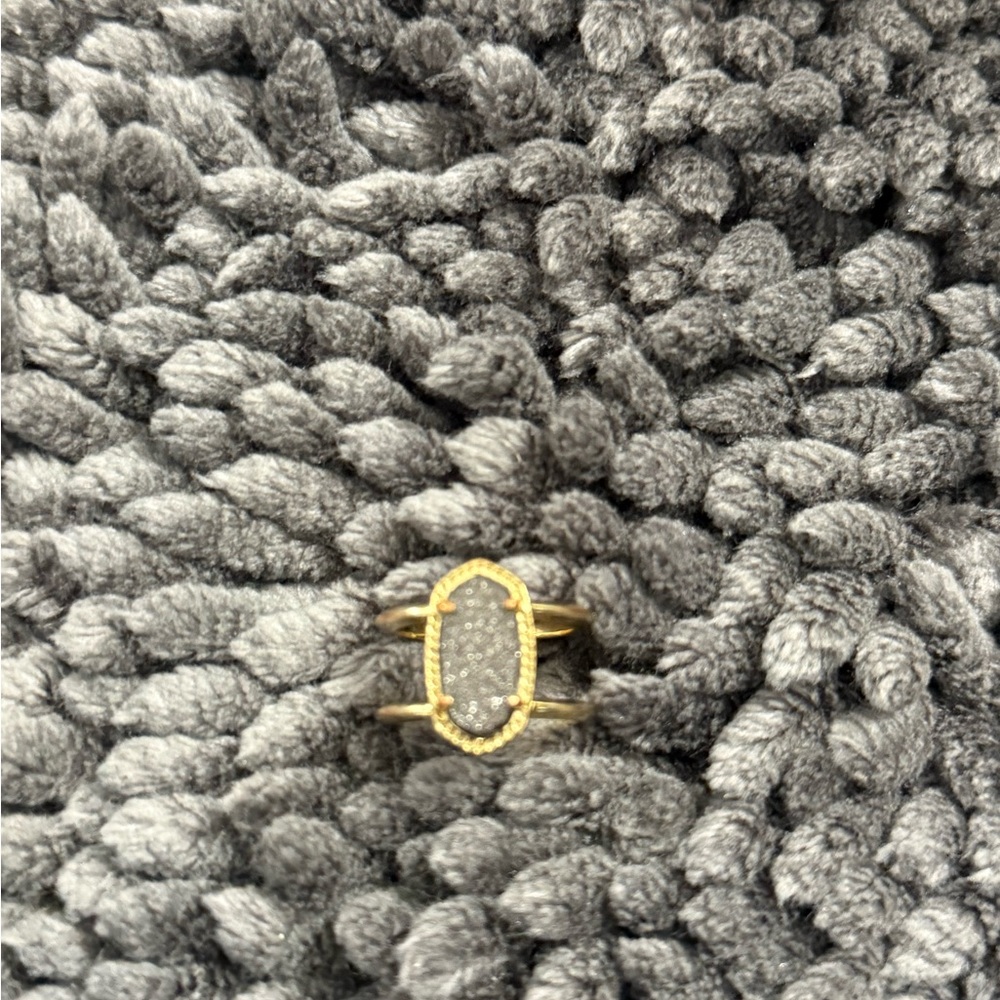 Elegant Gold and Silver Women's Ring
